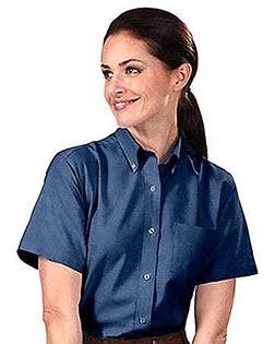 VAN HEUSEN 13V0003  Women's Regular Fit Short Sleeve Oxford